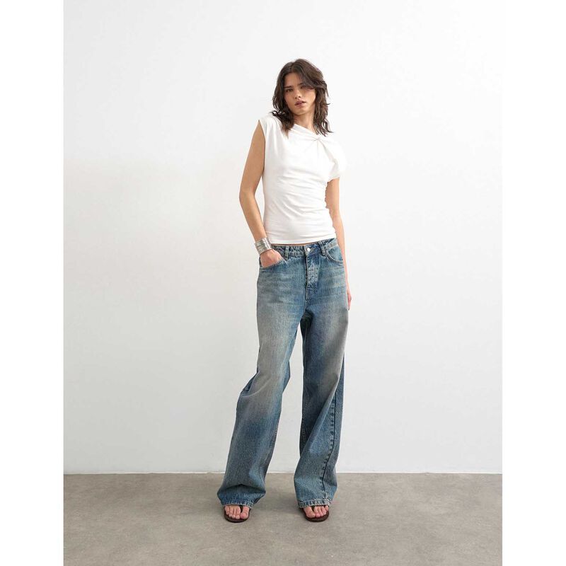TOPSHOP Kerstin SS Knot Detal Tee image number 3